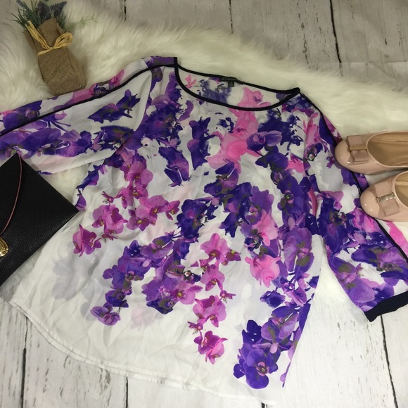 Adrianna Papell Tops - Adrianna Papell Floral Blouse